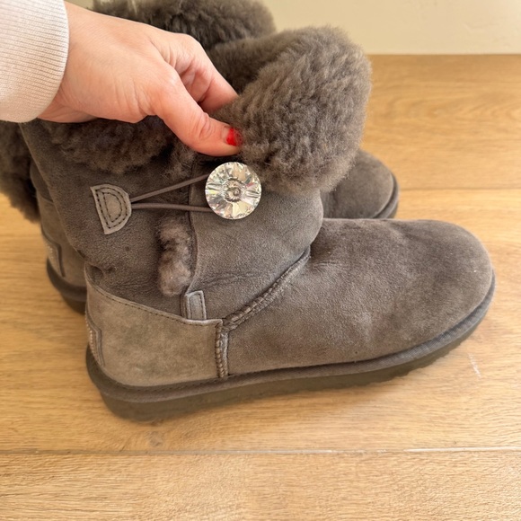 UGG Diamond Bling Bailey Boots Gray Suede - Picture 2 of 10